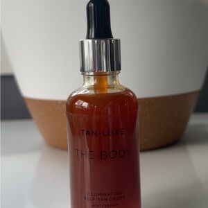 The Body Illuminating Self-Tan Drops - Light/Medium